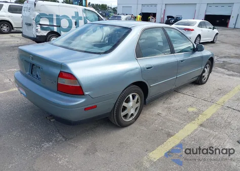 1994 Honda Accord Ex/Ex-R из США, поврежденный, VIN 1HGCD5651RA064087